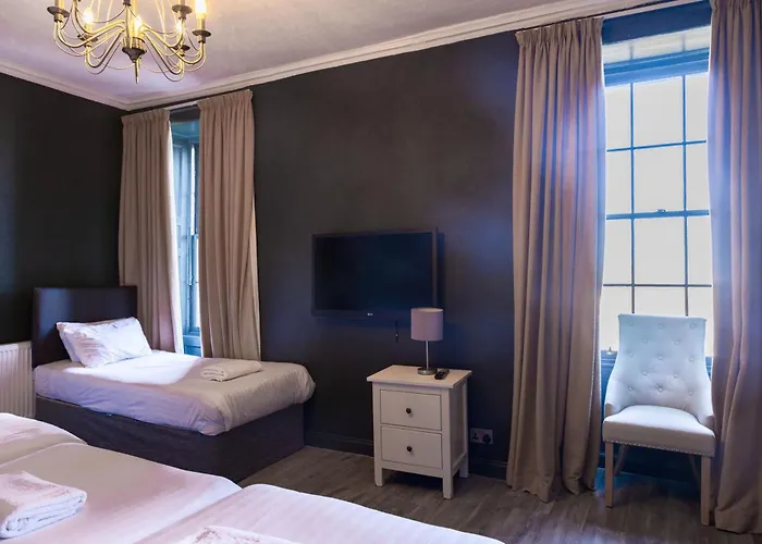 Tron Kirk Daire Edinburgh