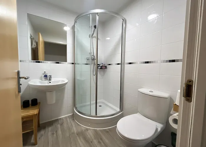 2 Bath Free Parking إدنبرة