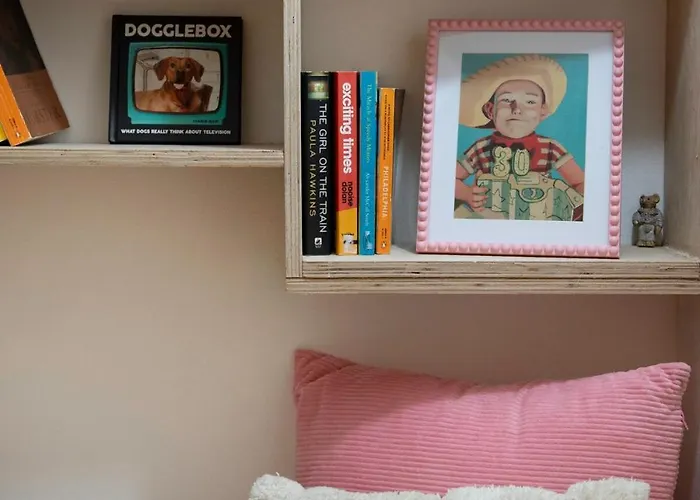 Stylish Near דירה אדינבורו