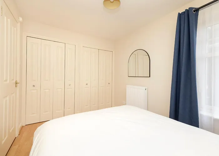 Apartment Charming 2-bedroom - Ground Floor Edinburgh