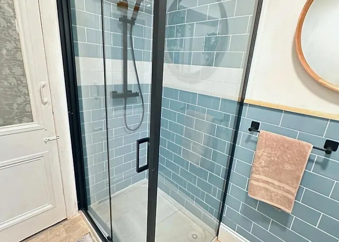 דירה Duplex - Centre 4-bed Retreat *