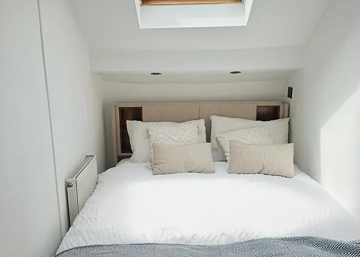 דירה Duplex - Centre 4-bed Retreat אדינבורו