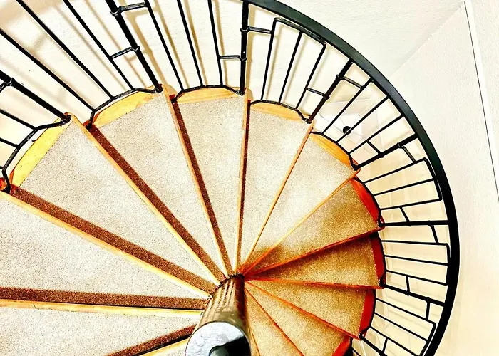 Duplex - Centre 4-bed Retreat דירה אדינבורו