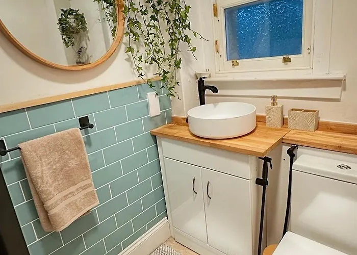 דירה Duplex - Centre 4-bed Retreat