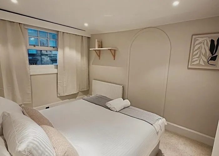 Duplex - Centre 4-bed Retreat אדינבורו