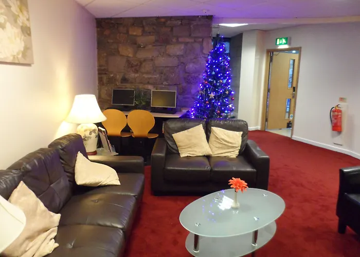 Britannia 3* Edinburgh