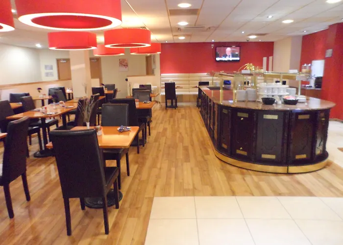 Britannia Hotel 3*