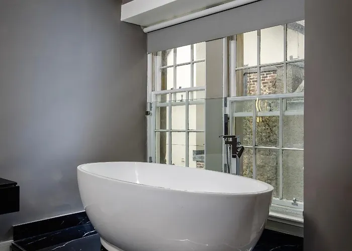 דירה Luxury Royal Mile Boutique 2bedroom