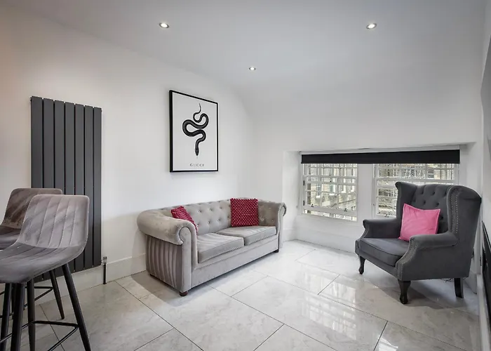 Luxury Royal Mile Boutique 2bedroom דירה