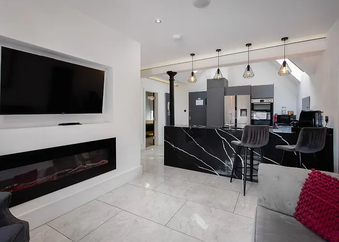 Luxury Royal Mile Boutique 2bedroom *