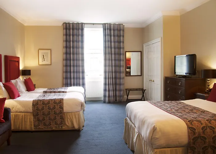 Szálloda Royal Scots Club 3*