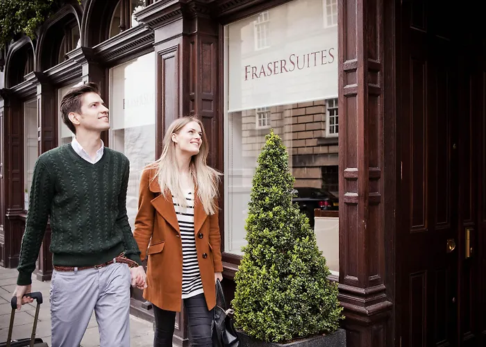 Apartmanhotel Fraser 4*