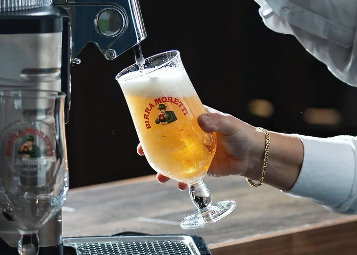 The Scholar אדינבורו