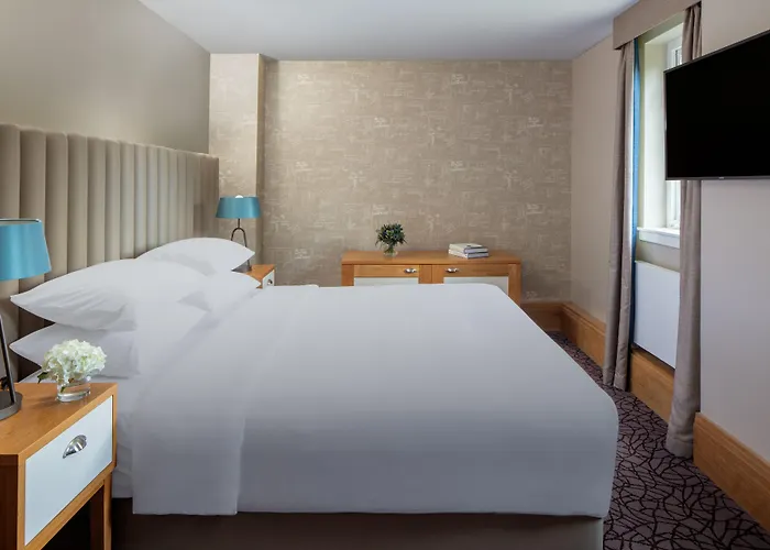 The Scholar 4* אדינבורו