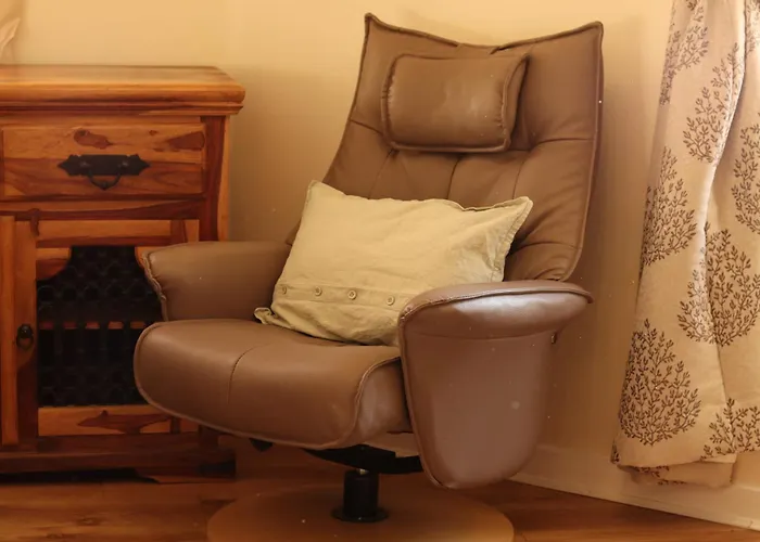 Three Bedrooms Flat In Old Town , Grassmarket Heart Of Flat Sleeps 6 , Eh1 58 Grassmarket,