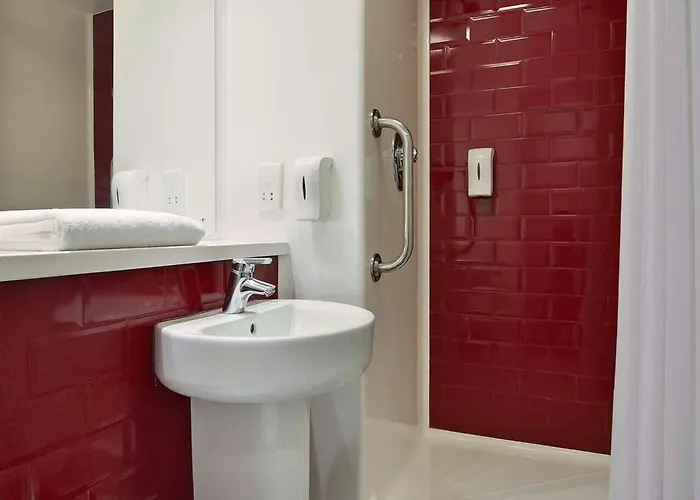 Travelodge Queen Street Hotel Edinburgh