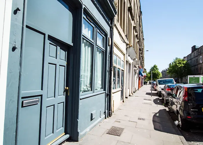 Montgomery - Crighton شقة