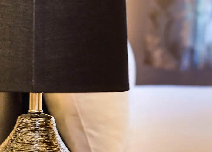 Montgomery - Crighton شقة