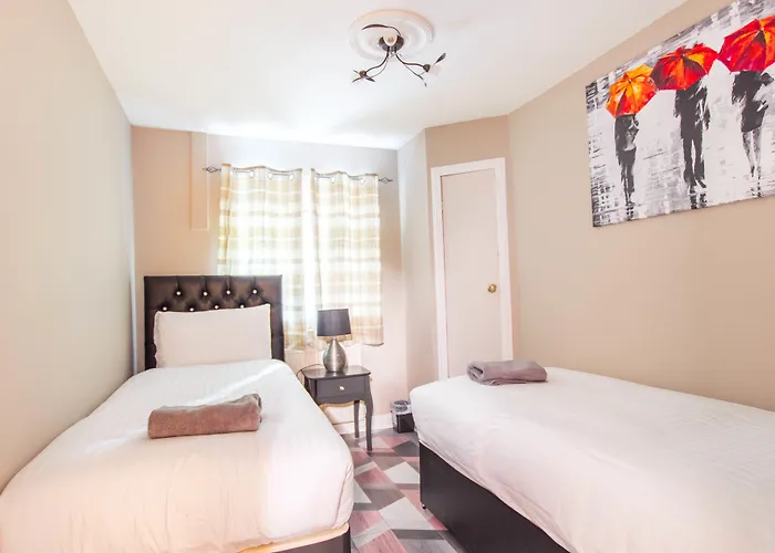 Montgomery - Crighton *