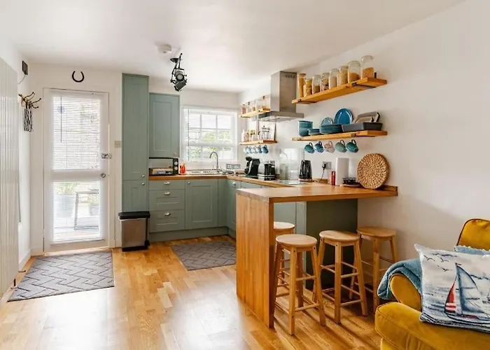 Cozy Next To Newhaven Harbour Апартаменты *