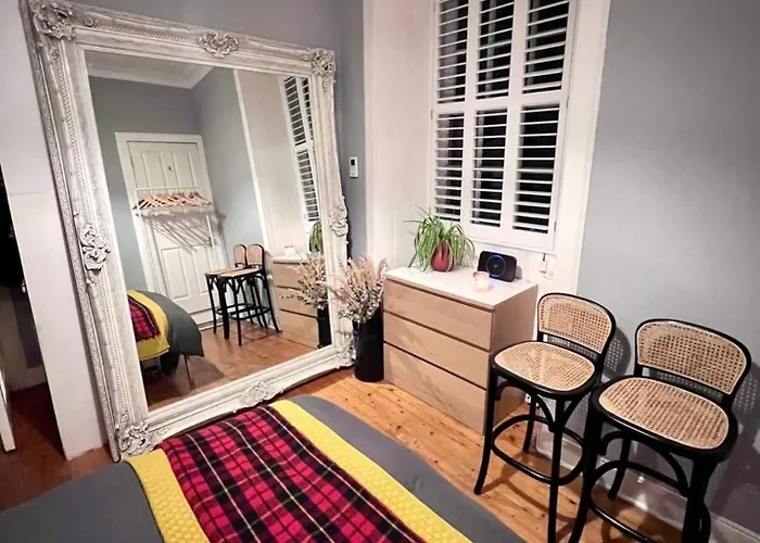 Edinburgh, Deanvillage Cosy Hideaway * אדינבורו