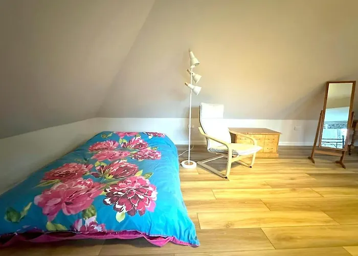 Modern, Cosy 2b In Edin, Family Friendly *