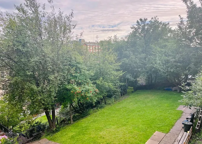 Daire Castle View Retreat *