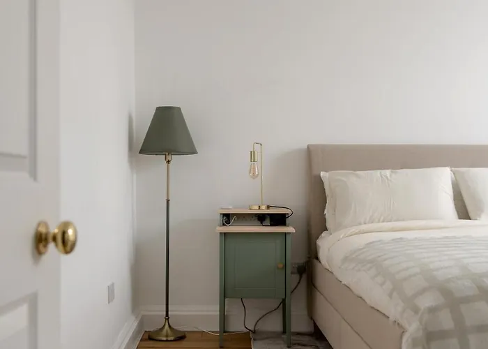 Elegant 2-bedroom In New Town Near Princes Street Daire Edinburgh