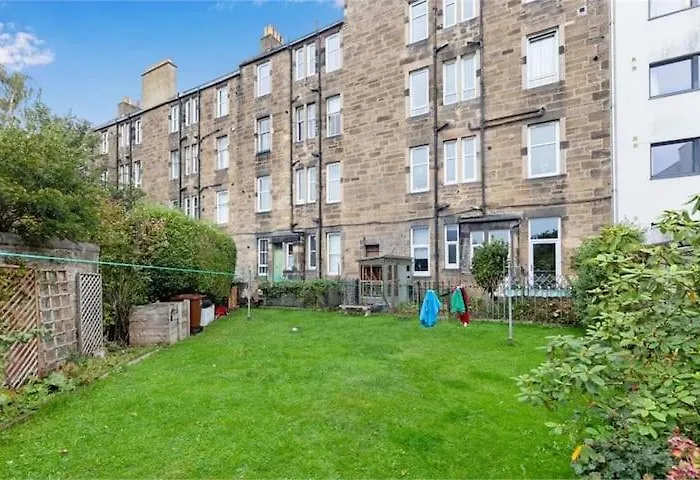 Charming Flat For Couples & Families شقة *