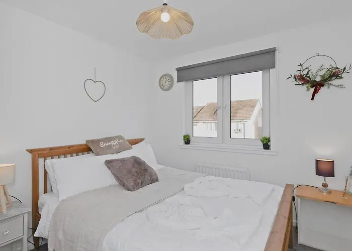 Cozy 2br With Car Parking 아파트 에든버러