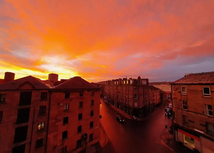 Spacious, Sunny Leith