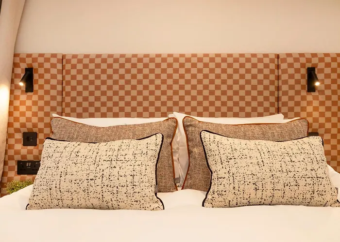 Joivy Royal Mile Hotel