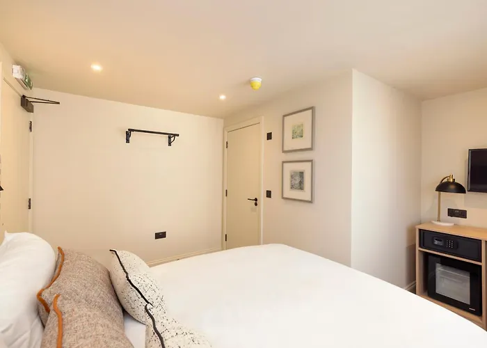 Joivy Royal Mile Edinburgh