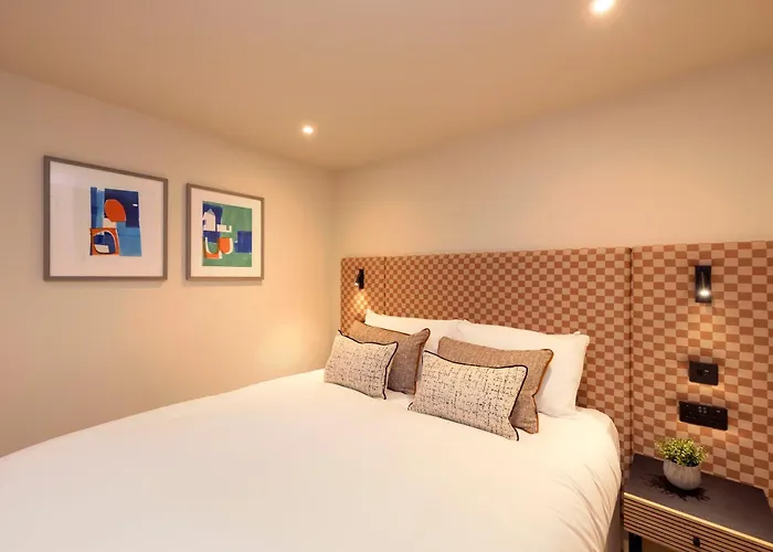 Hotel Joivy Royal Mile *