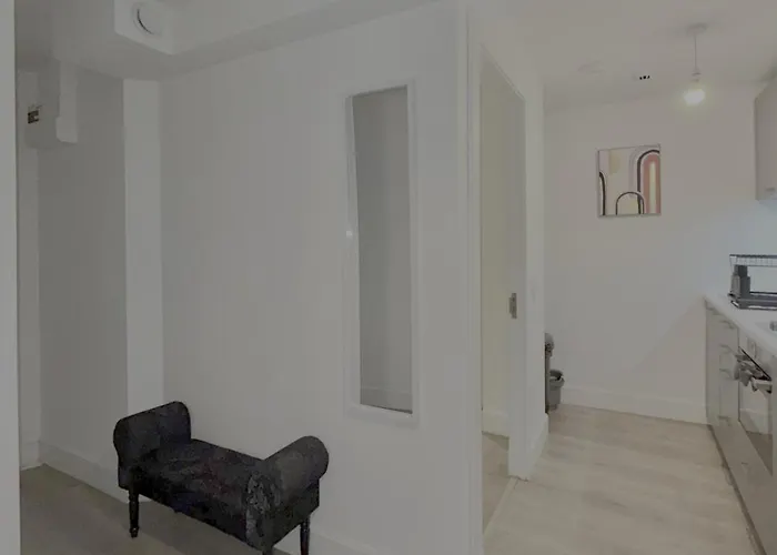 Lothian Ap Apartment