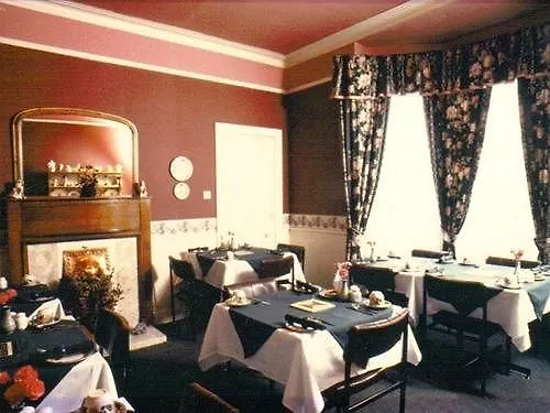 Murrayfield Park 3*