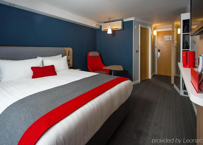 Отель Express - Leith Waterfront By Ihg Эдинбург