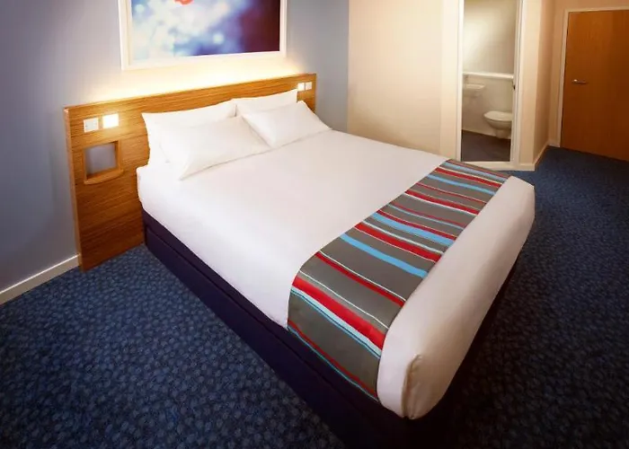 Travelodge Queen Street 3* Edinburgh
