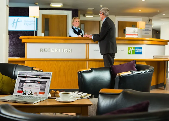 Отель Express - Leith Waterfront By Ihg 3*