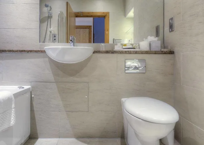 The Howard, An Ascend Collection Member 5* Edinburg