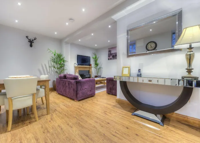 The Howard, An Ascend Collection Member 5* Edinburg