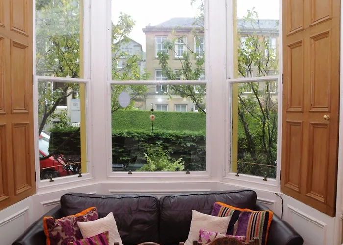 Cluaran House