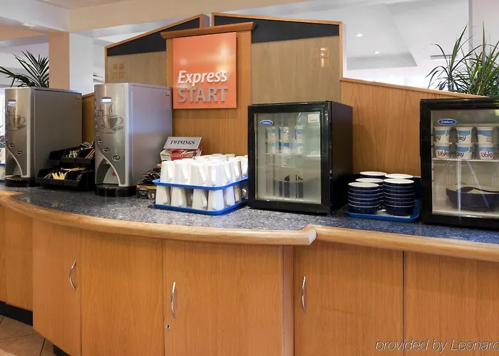 Express - Leith Waterfront By Ihg Отель 3*