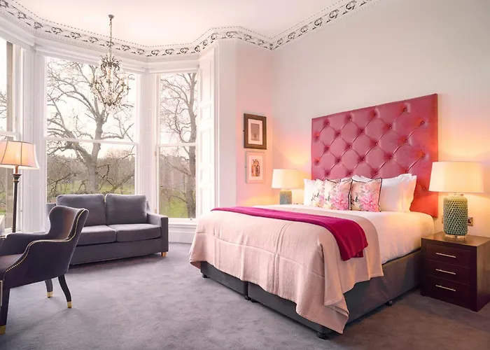 Hotel Black Ivy 4*
