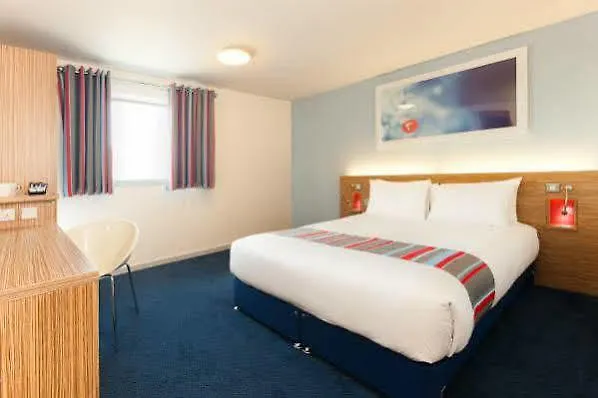 Travelodge Waterloo Place 3*