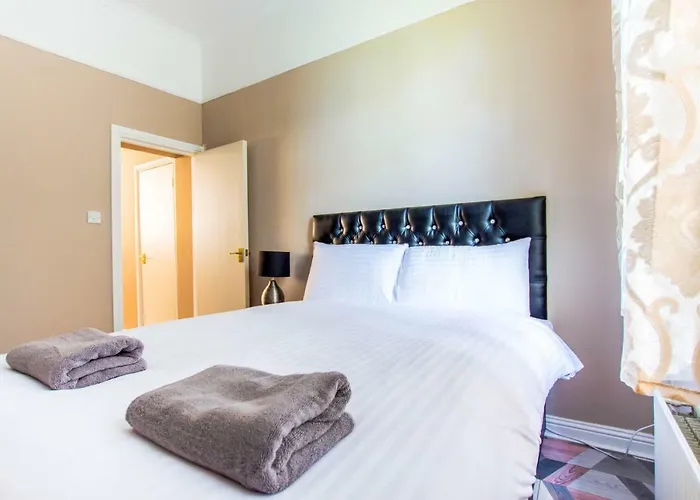 Montgomery - Crighton شقة *