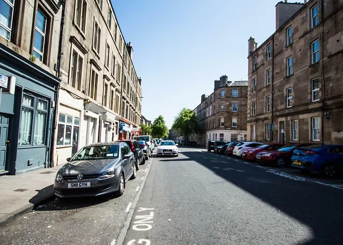 Montgomery - Crighton