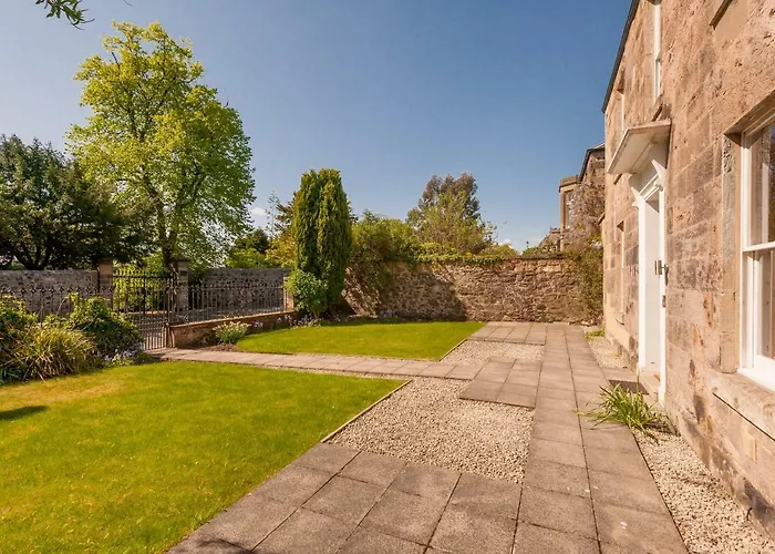 Holiday home The Lochside House *