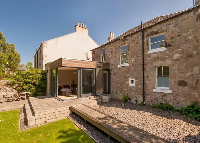 Holiday home The Lochside House *