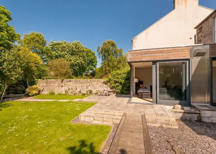 Holiday home The Lochside House